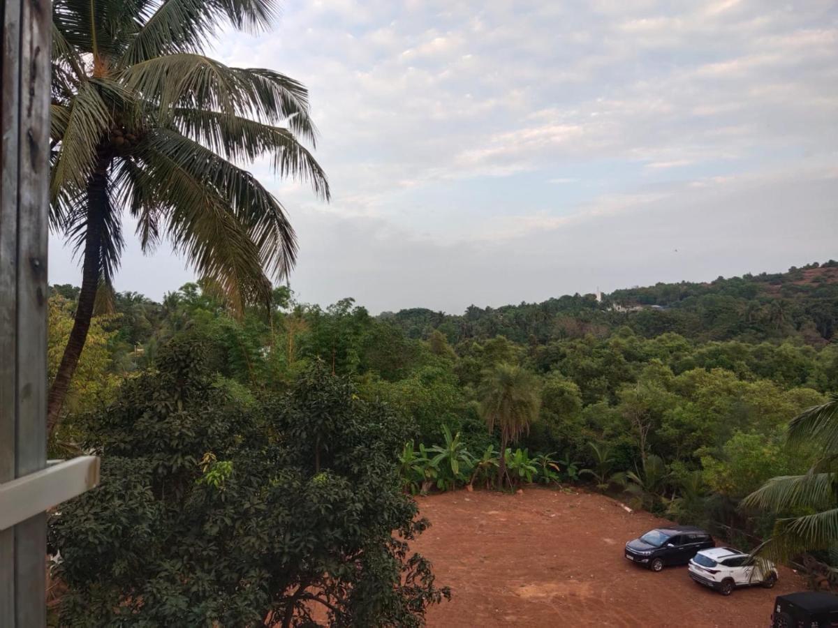 Mandrem Retreat Beach Resort オールド･ゴア エクステリア 写真