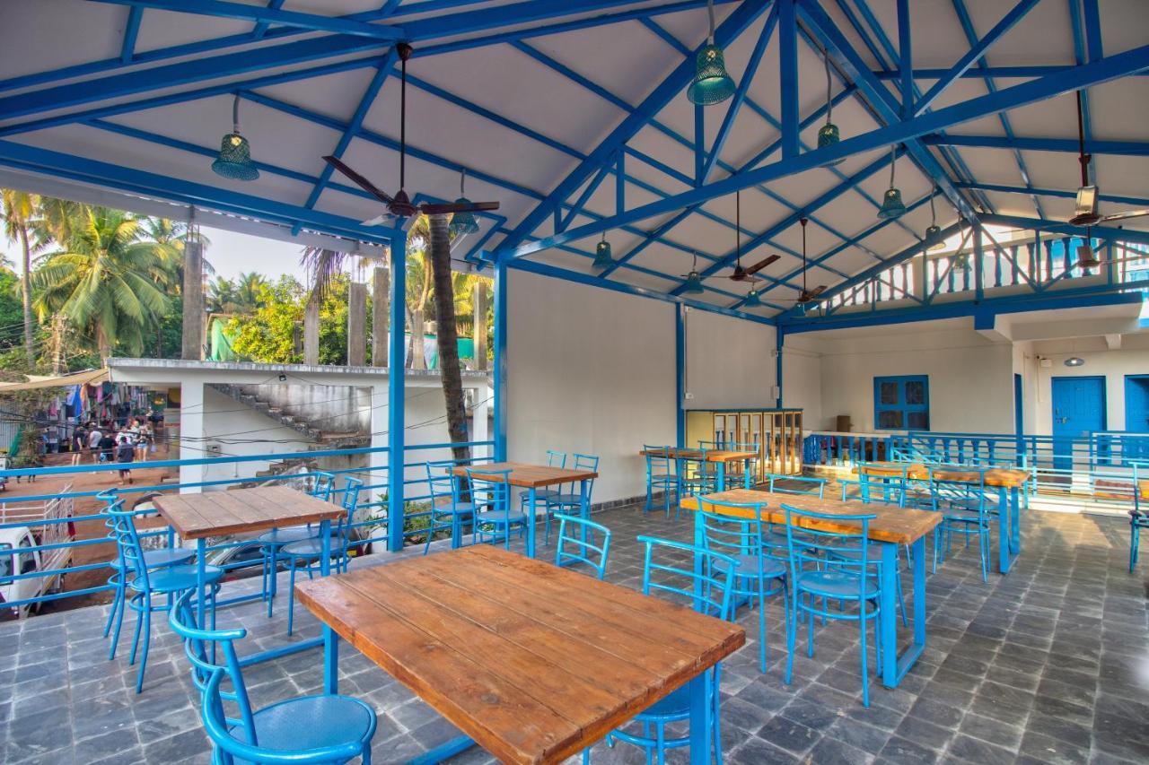 Mandrem Retreat Beach Resort オールド･ゴア エクステリア 写真