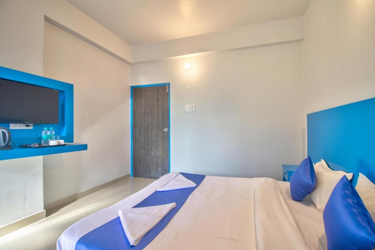 Mandrem Retreat Beach Resort オールド･ゴア エクステリア 写真